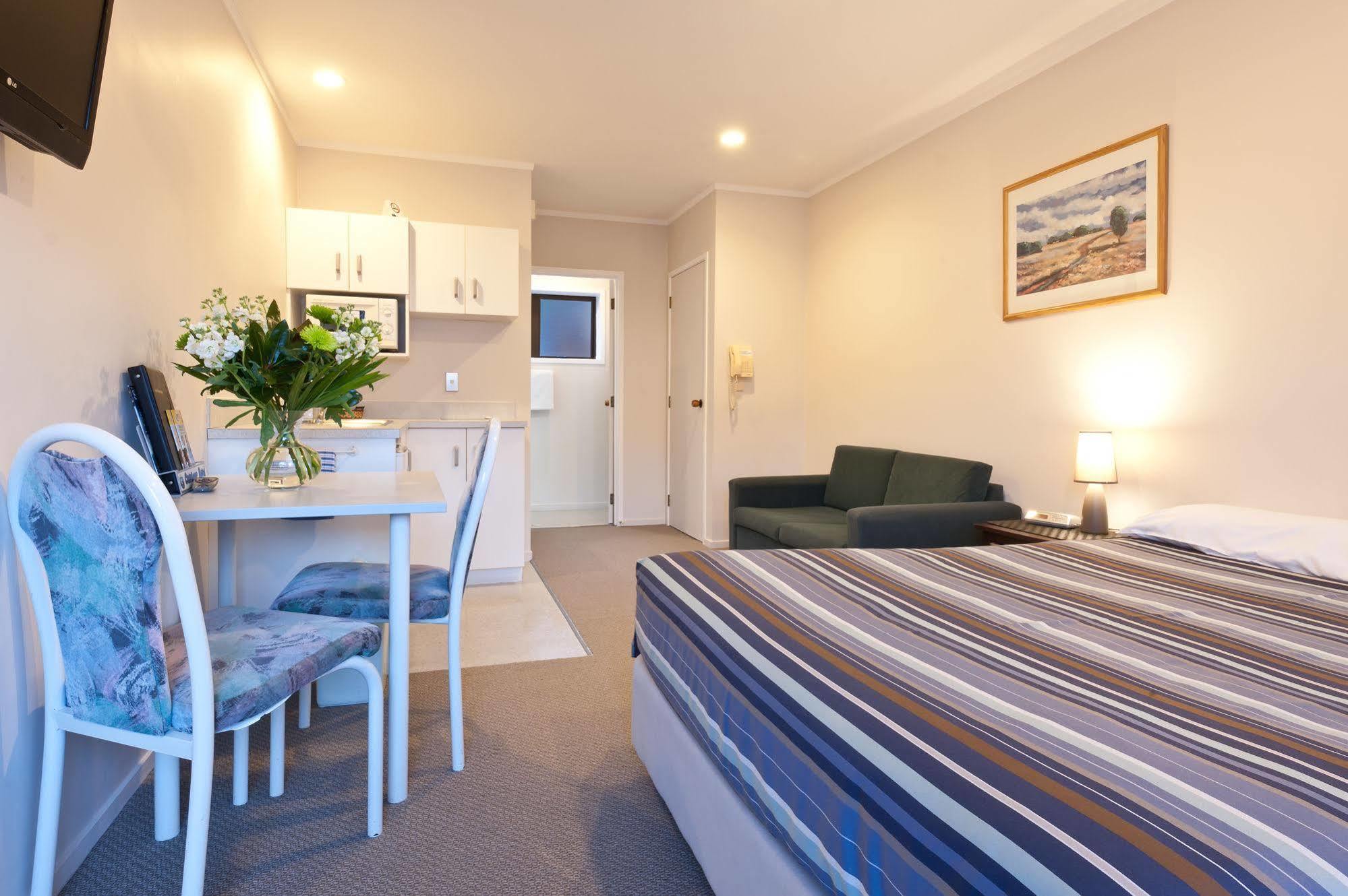 Outrigger Motel Paihia Exterior photo